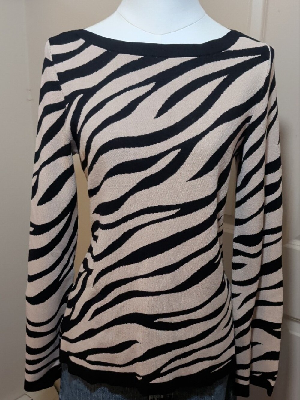 Ann Taylor Black and Beige Zebra-Print Sweater - Picture 4 of 5